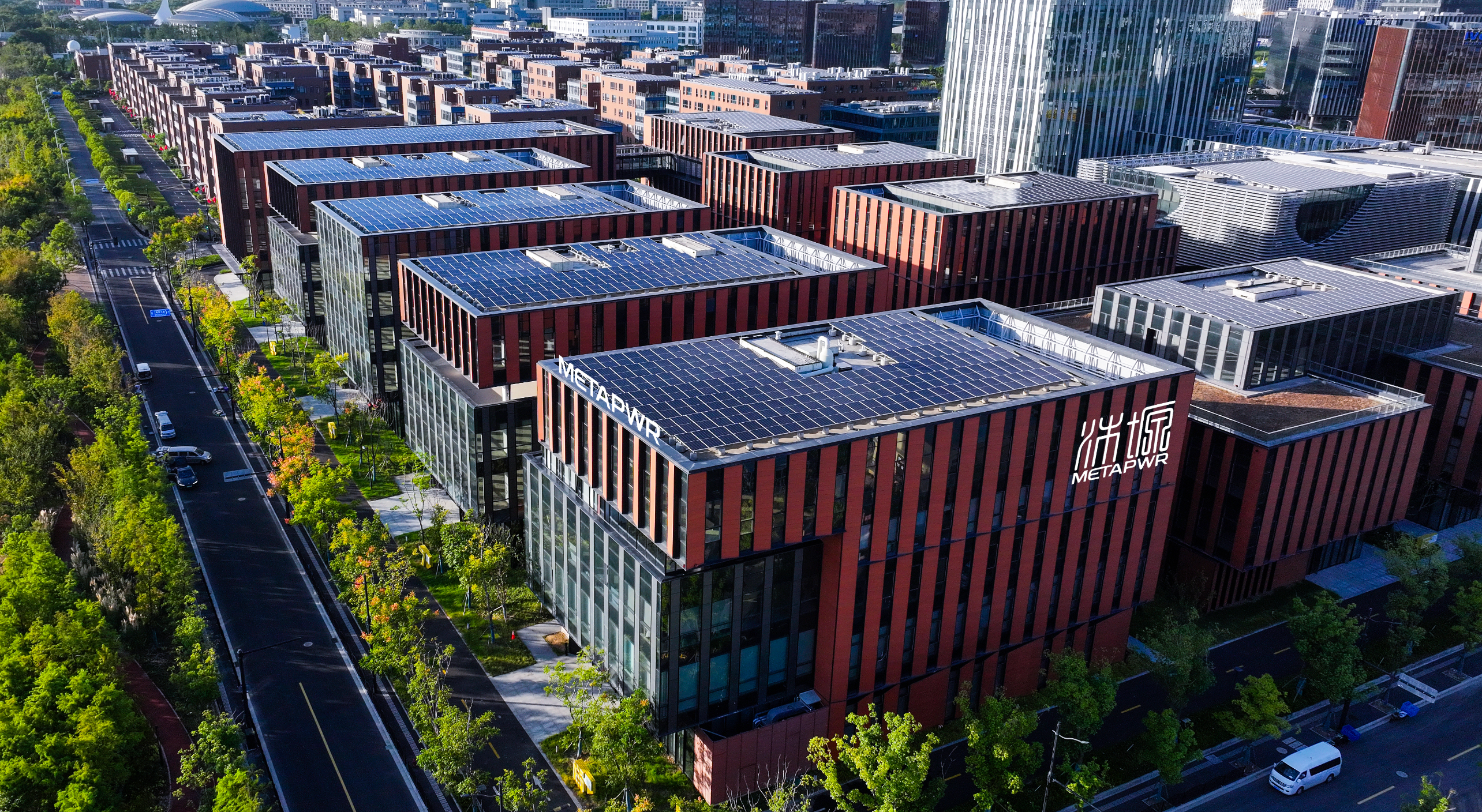 聚力培育本土企业：从孵化器到产业高地，沛塬电子的“临港三级跳”